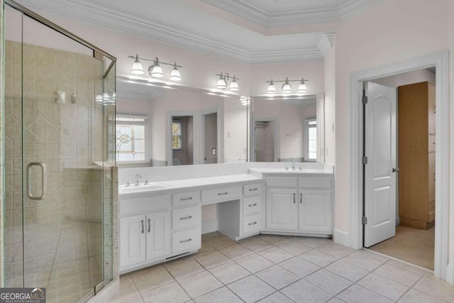 1020 Cranbrook Glen Lane, Snellville, GA 30078