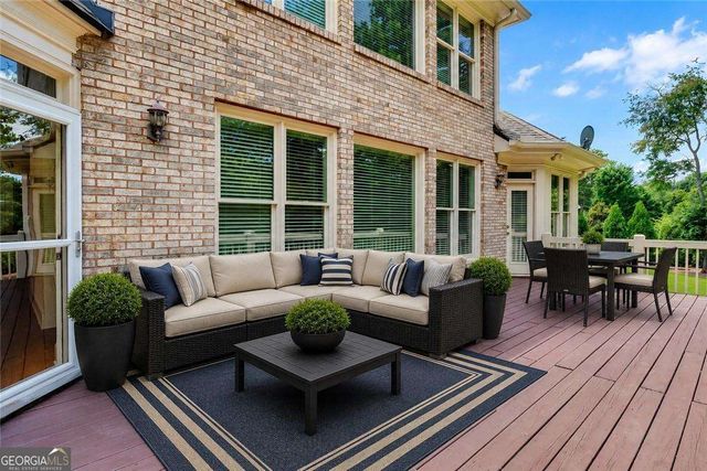 1020 Cranbrook Glen Lane, Snellville, GA 30078