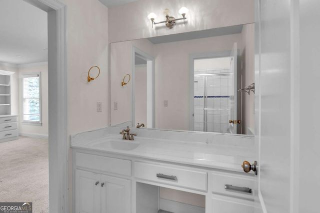 1020 Cranbrook Glen Lane, Snellville, GA 30078