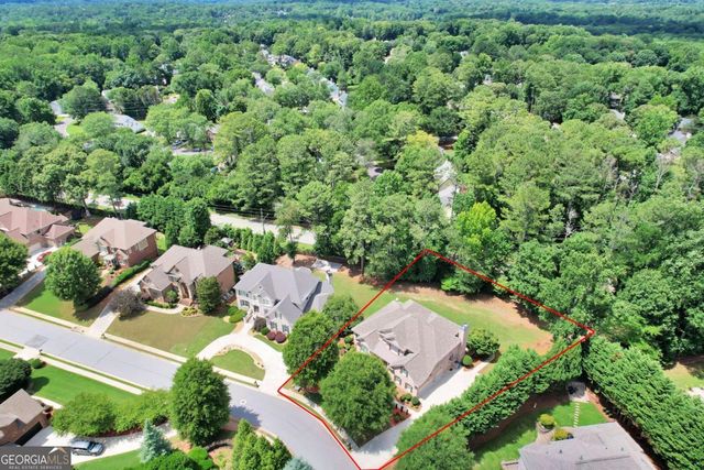 1020 Cranbrook Glen Lane, Snellville, GA 30078