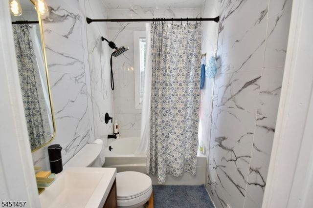 338 Delmore Ave, South Plainfield Boro, NJ 07080