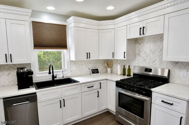 338 Delmore Ave, South Plainfield Boro, NJ 07080
