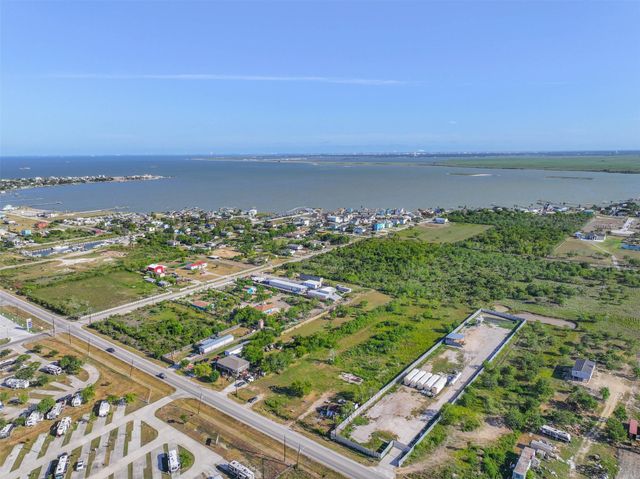 2375 E Fm 517, San Leon, TX 77539