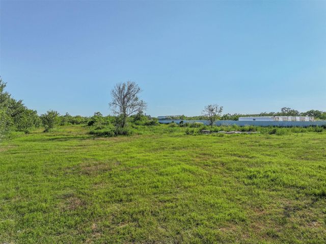 2375 E Fm 517, San Leon, TX 77539