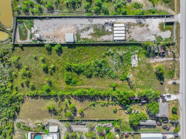 2375 E Fm 517, San Leon, TX 77539