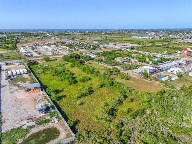 2375 E Fm 517, San Leon, TX 77539