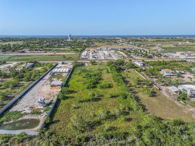 2375 E Fm 517, San Leon, TX 77539