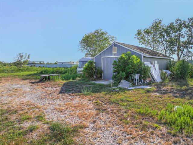 2375 E Fm 517, San Leon, TX 77539