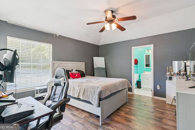 512 E William Avenue, Kingsland, GA 31548