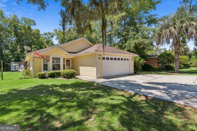 512 E William Avenue, Kingsland, GA 31548