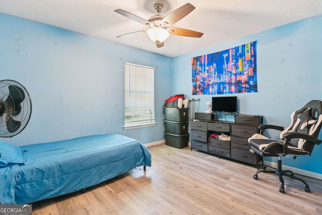512 E William Avenue, Kingsland, GA 31548