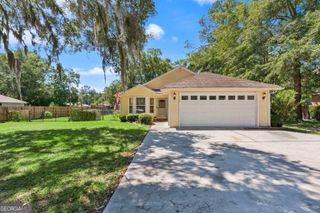 512 E William Avenue, Kingsland, GA 31548