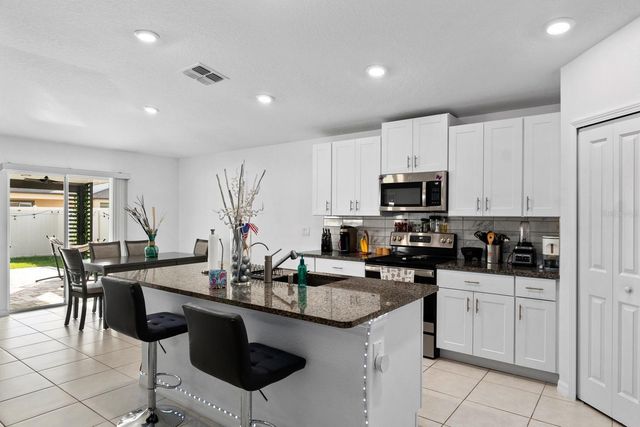 32024 HAWTHORNE COTTAGE PLACE, San Antonio, FL 33576