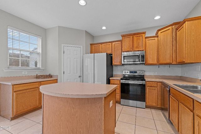 215 N Dixon Avenue, Cary, NC 27513