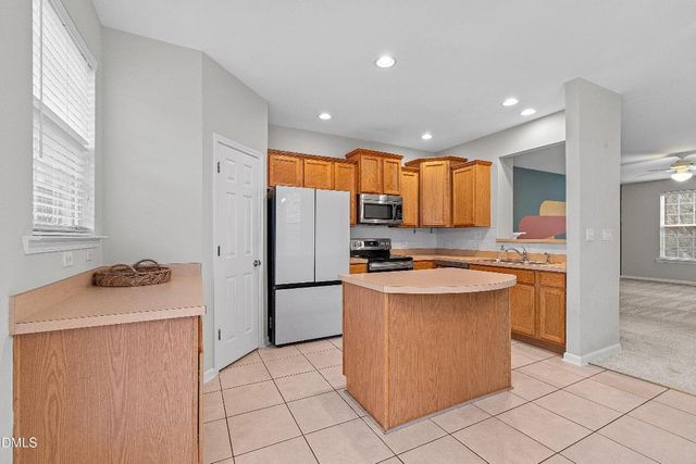 215 N Dixon Avenue, Cary, NC 27513