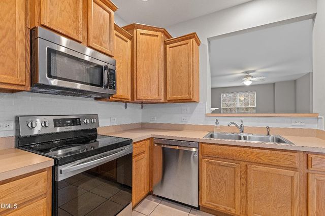 215 N Dixon Avenue, Cary, NC 27513