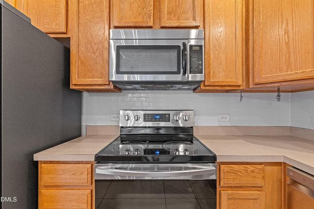 215 N Dixon Avenue, Cary, NC 27513