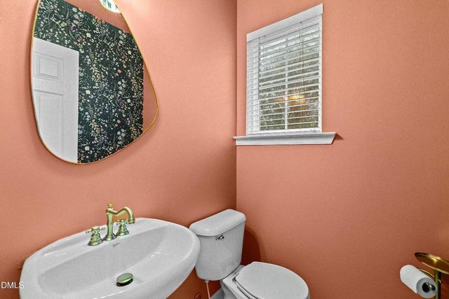 215 N Dixon Avenue, Cary, NC 27513