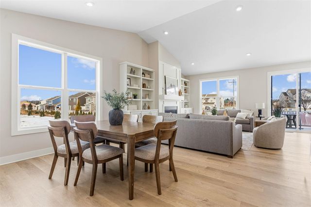 11913 Smithfield Drive, Holland, MI 49424