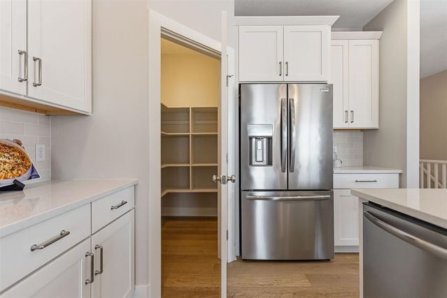 11913 Smithfield Drive, Holland, MI 49424