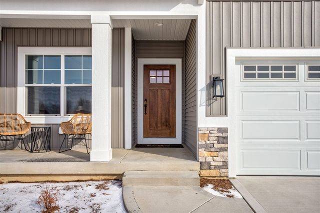 11913 Smithfield Drive, Holland, MI 49424