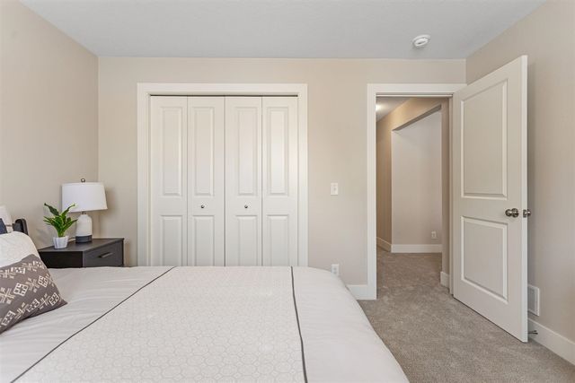 11913 Smithfield Drive, Holland, MI 49424