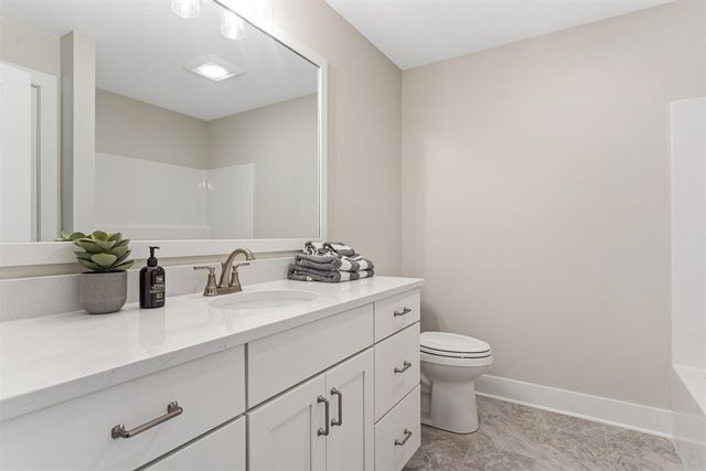 11913 Smithfield Drive, Holland, MI 49424