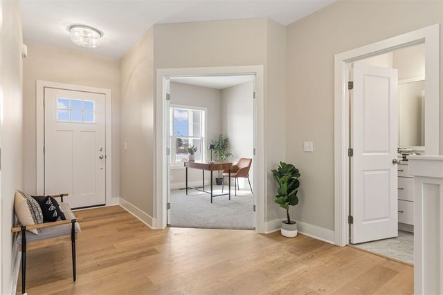 11913 Smithfield Drive, Holland, MI 49424