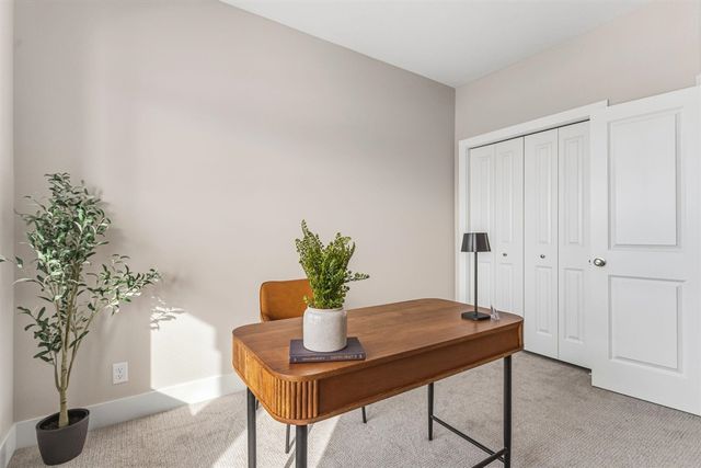 11913 Smithfield Drive, Holland, MI 49424