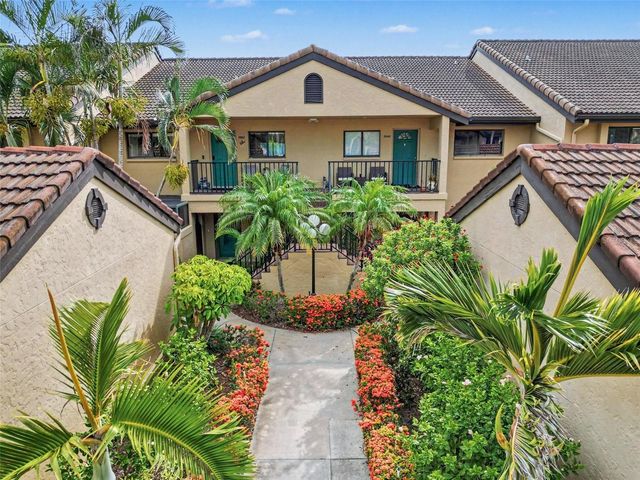 5652 ASHTON LAKE DRIVE 5652, Sarasota, FL 34231