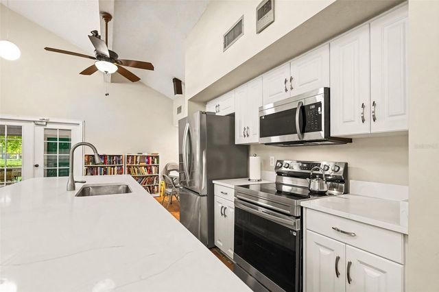 5652 ASHTON LAKE DRIVE 5652, Sarasota, FL 34231