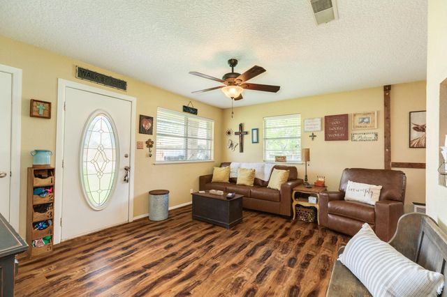 619 S Wilson Street, Brazoria, TX 77422