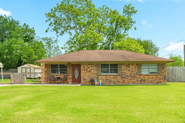 619 S Wilson Street, Brazoria, TX 77422