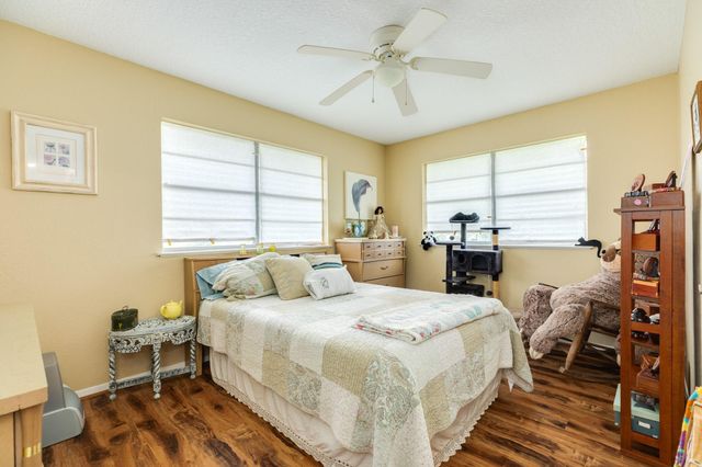 619 S Wilson Street, Brazoria, TX 77422