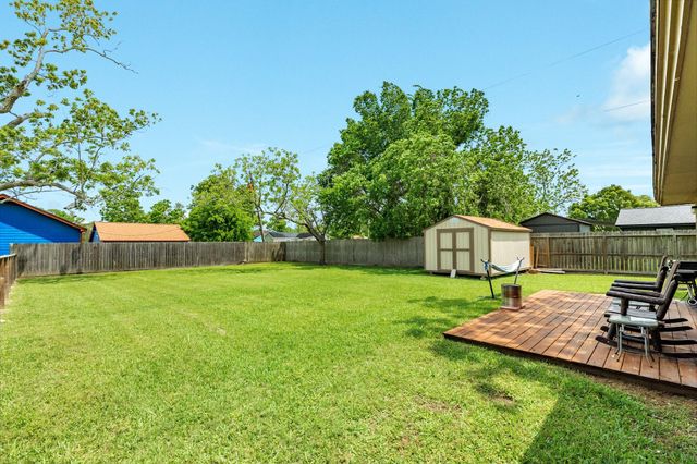 619 S Wilson Street, Brazoria, TX 77422