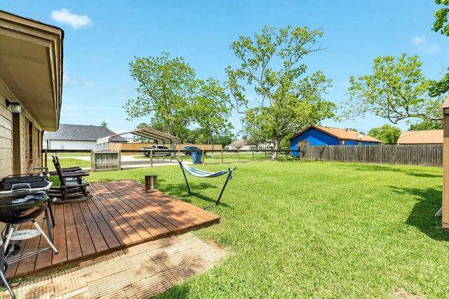 619 S Wilson Street, Brazoria, TX 77422