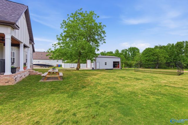 1902 Peach Orchard Road, Hartselle, AL 35640