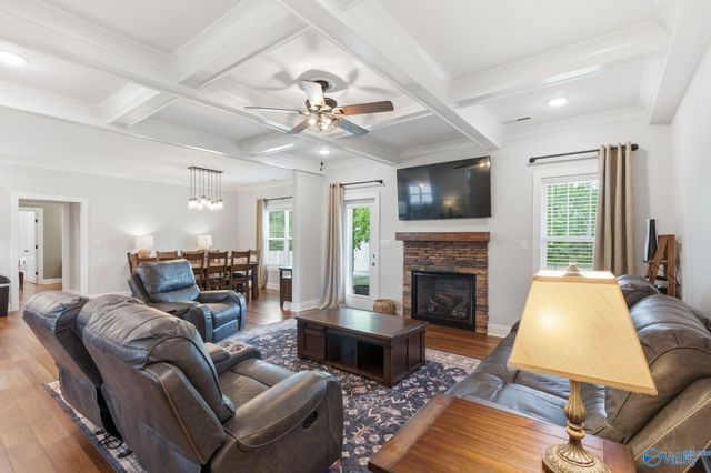 1902 Peach Orchard Road, Hartselle, AL 35640