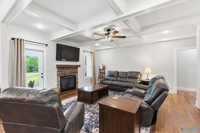1902 Peach Orchard Road, Hartselle, AL 35640