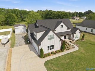 1902 Peach Orchard Road, Hartselle, AL 35640