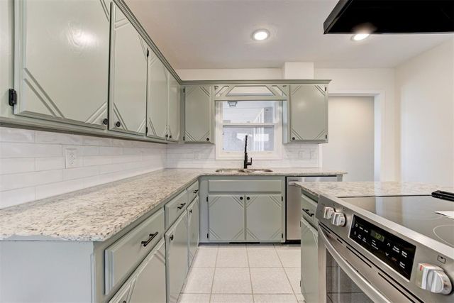 308 Choctaw Place, Yukon, OK 73099