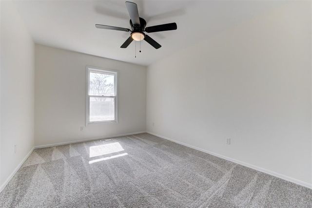 308 Choctaw Place, Yukon, OK 73099