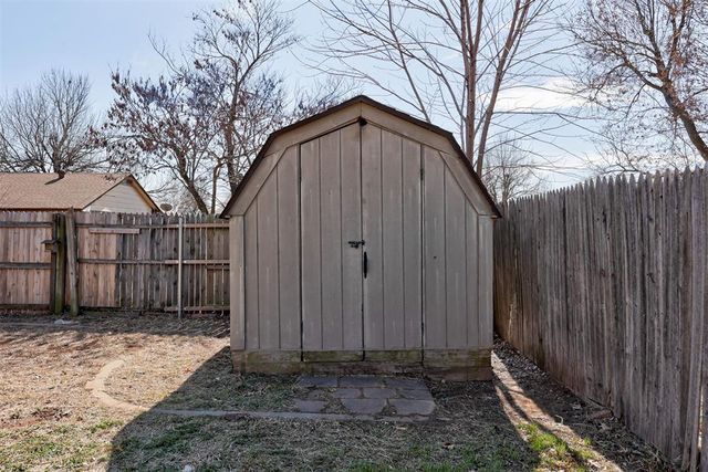 308 Choctaw Place, Yukon, OK 73099