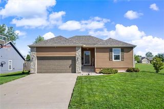 1000 Kathys Court, Baldwin City, KS 66006