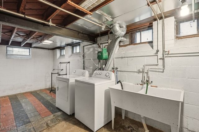 18209 Cornwall Road, Cleveland, OH 44119