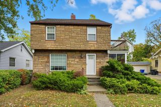 18209 Cornwall Road, Cleveland, OH 44119