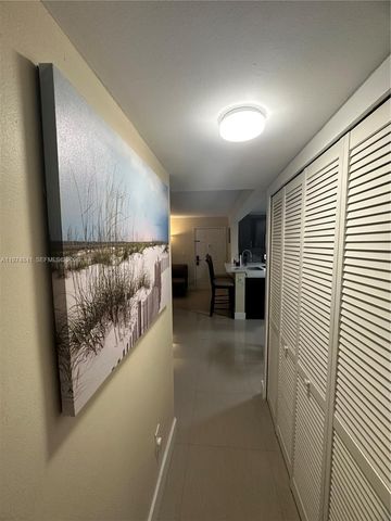 9491 S Palm Cir S 202, Pembroke Pines, FL 33025