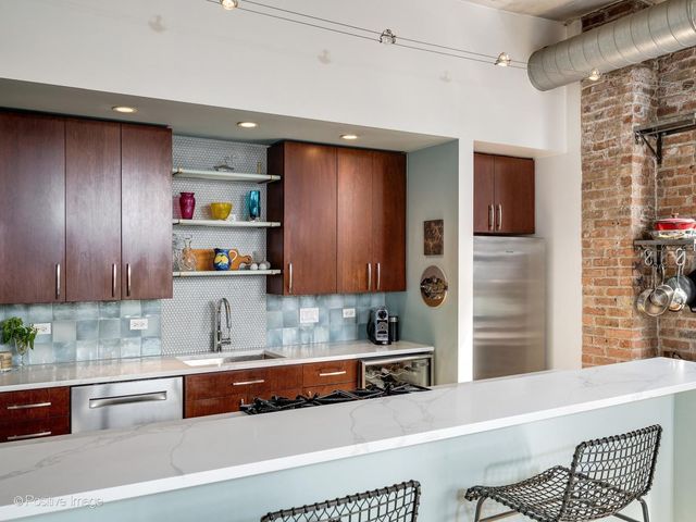 1910 S Indiana Avenue 321, Chicago, IL 60616