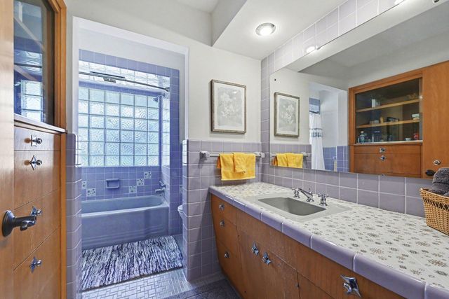 704 Main Street W, New Prague, MN 56071