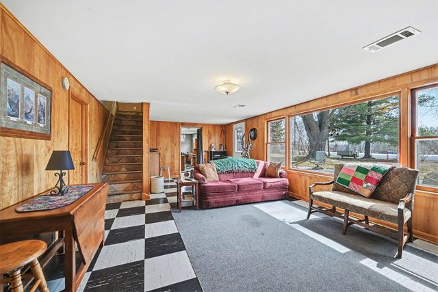 704 Main Street W, New Prague, MN 56071